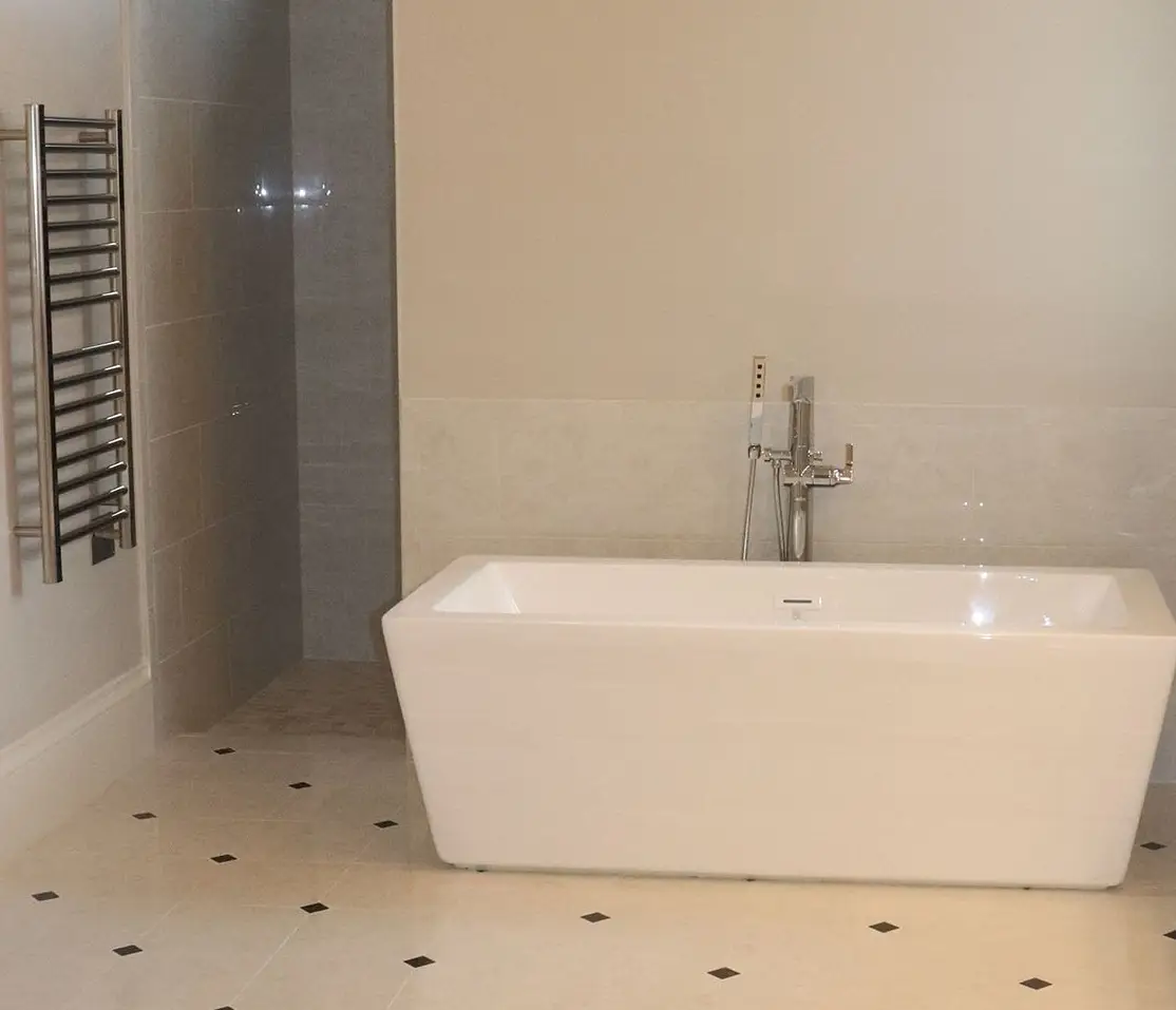 luxury-bathroom